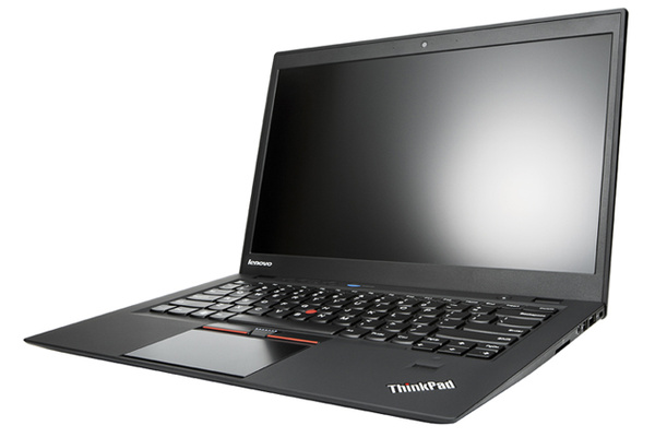 Lenovo uhmaa suhdanteita - nousi maailman suurimmaksi