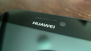 Pikatestissä Huawei Honor U8860 -- keskihintaista Androidia etsimässä