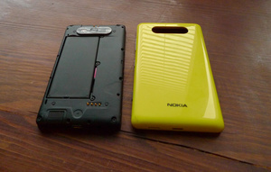 Nokia julkaisi ohjeet 3D-tulostetuille Lumia 820 -kuorille