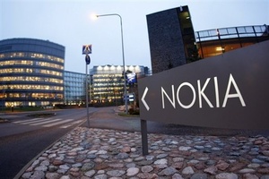 Nokia saa RIM:lta 50 miljoonaa nyt, lisää myöhemmin