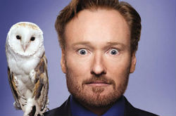 Videolla: Conan O'Brien pilkkaa Samsungia kopioinnista