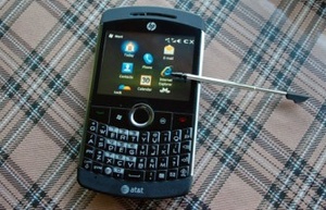 HP:lt� tulossa iPAQ K3 Obsidian -�lypuhelin