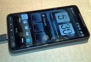 HTC:n Leo-huippupuhelin markkinoille jo lokakuussa?