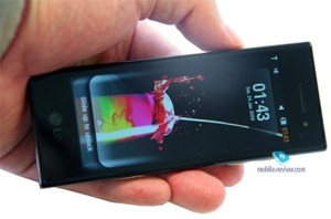 LG:n erikoisn�yt�llinen BL40 jo laajassa testiss�