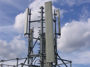 Matkapuhelinten GSM-verkon salaus purettiin, koodit saatavilla netiss�