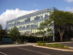 Nokia selling New York headquarters at large loss