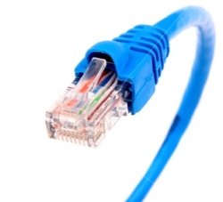 Internet-asiantuntijat varoittavat operaattoreiden vallan kasvusta netin sääntelyssä