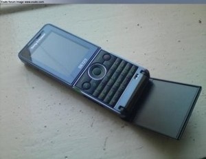 Kolmesta julkistamattomasta Sony Ericssonista tietoja