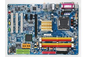 Gigabyte GA-8I945PL-G