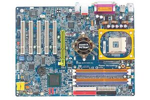 Gigabyte GA-8IPE1000 Pro